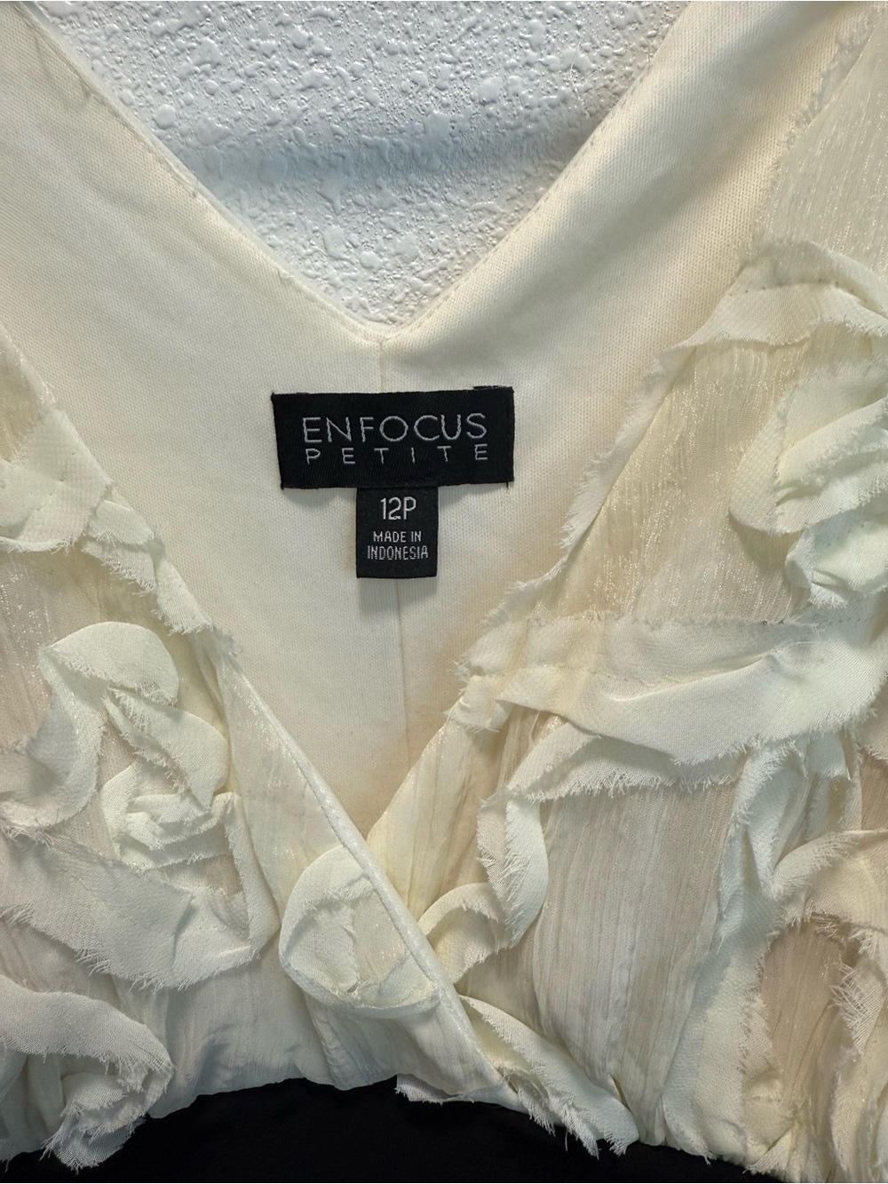 EnFocus Petite Black/Cream Rosette Sleeves Dress Sz(12P) - Picture 4 of 5